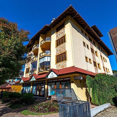 Rosa Edificio Jardim Da Serra Gramado Exterior photo